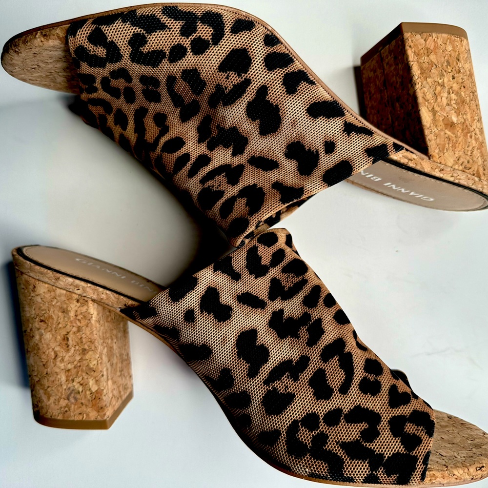 Gianna Bini CHEETAH print Open-toe Heels